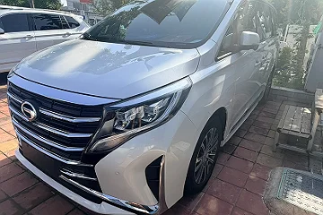 传祺M8 2023款 领秀系列 390T 尊贵版 7座